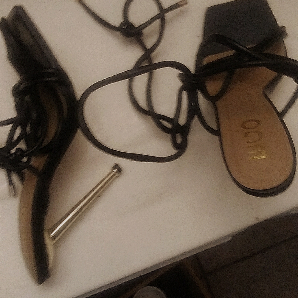 Heels with stelleto 3" gold . Lace up how ever u want.. Like new!!!